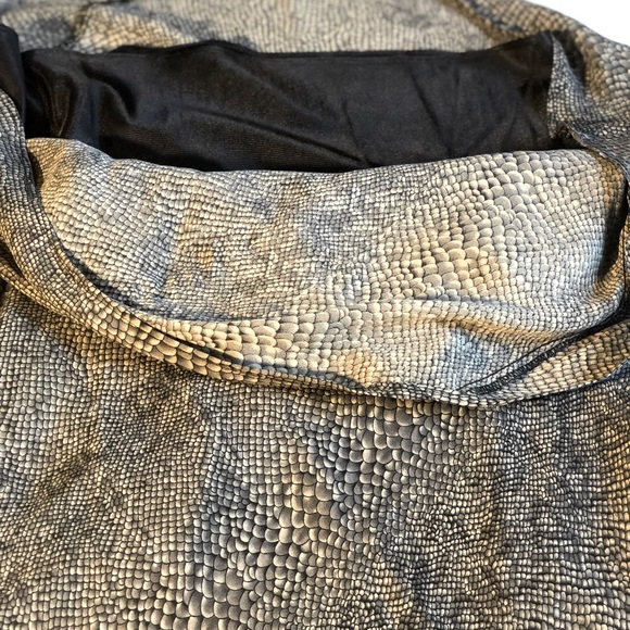 Snakeskin Print Maxi Dress. Size 6 Petite - Picture 6 of 8